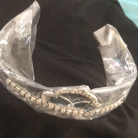 Tiara - Picture 2 of 3